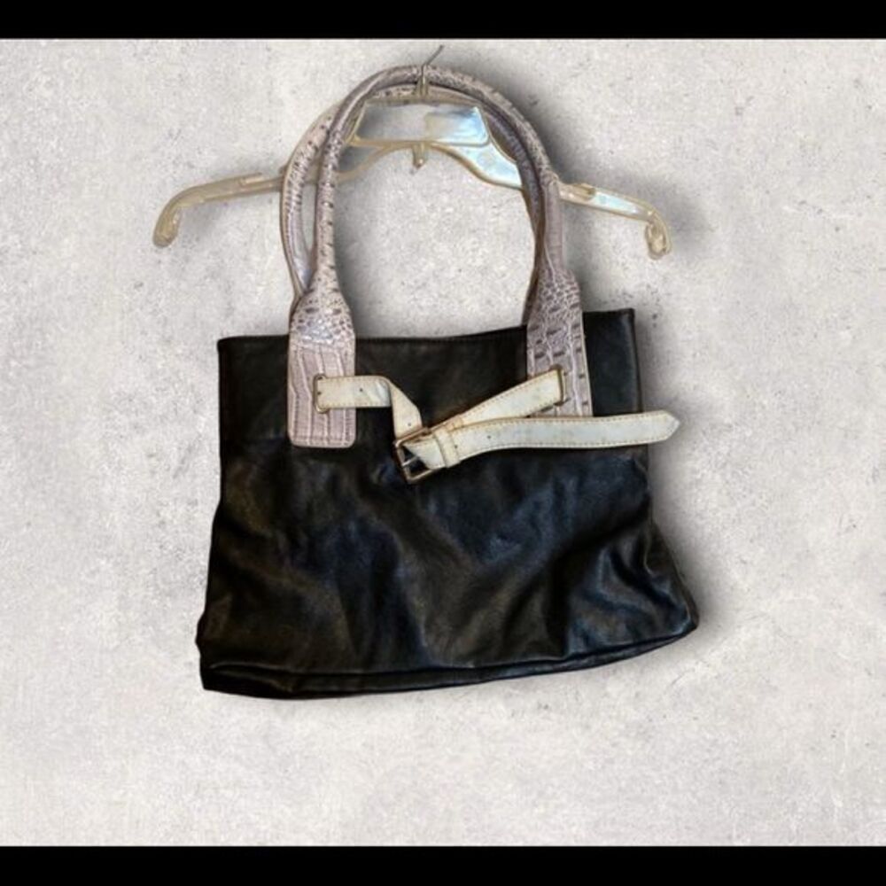 ⭐️🆓Aryana Purse